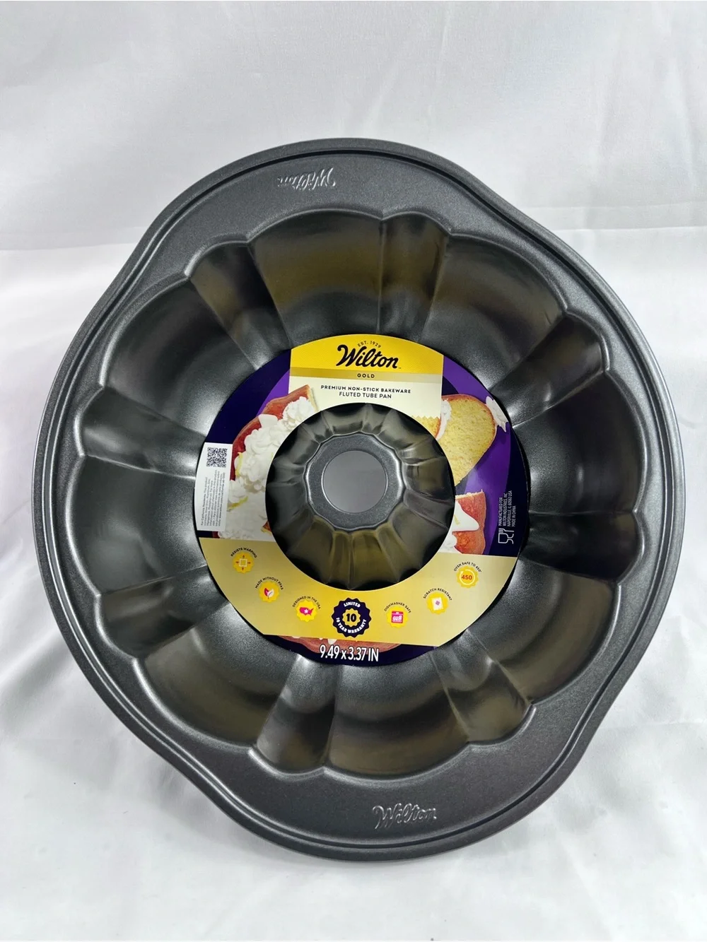 Wilton Gray Nonstick Fluted Bundt Pan - New